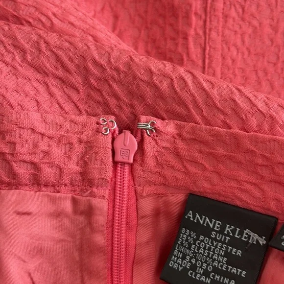 Vintage Ann Klein pink textured skirt set
